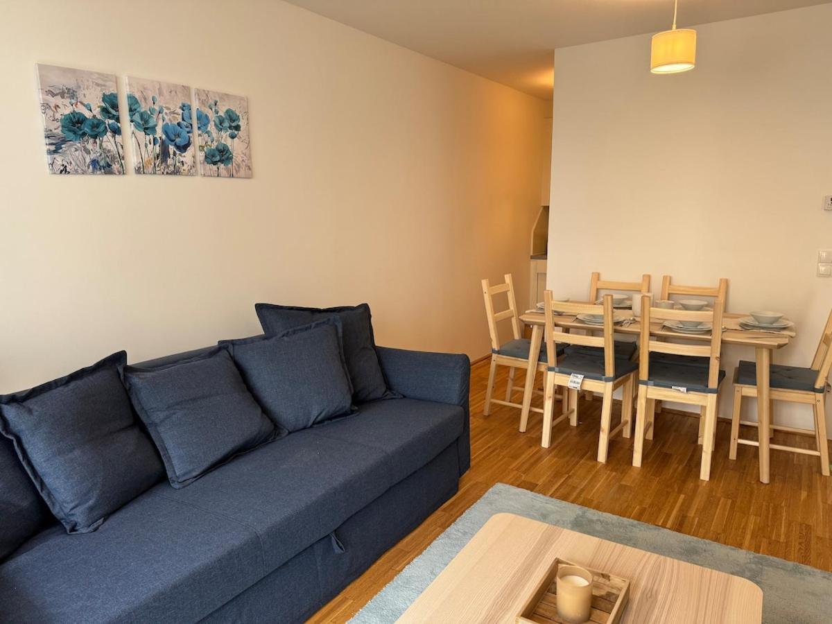 2br, Balcony, Central, Danube, U6 & S-bahn - Axara Housing Brn 22 Apartment Vienna