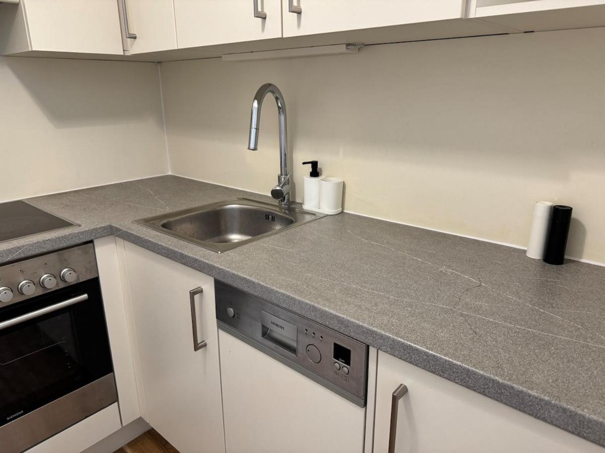 2br, Balcony, Central, Danube, U6 & S-bahn - Axara Housing Brn 22 Apartment Vienna